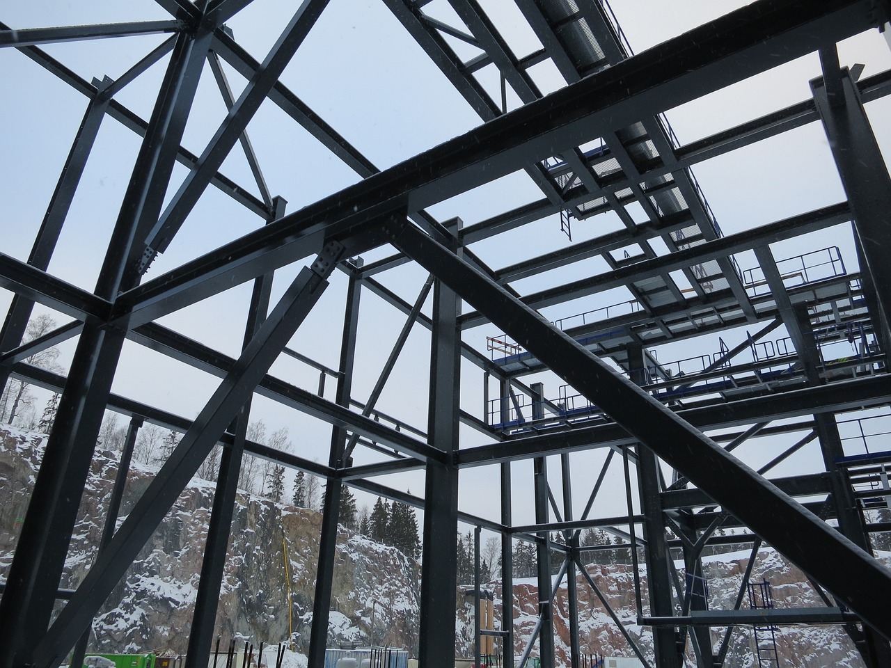 自建房屋顶隔热防水材料（自建房屋顶隔热防水材料有哪些）