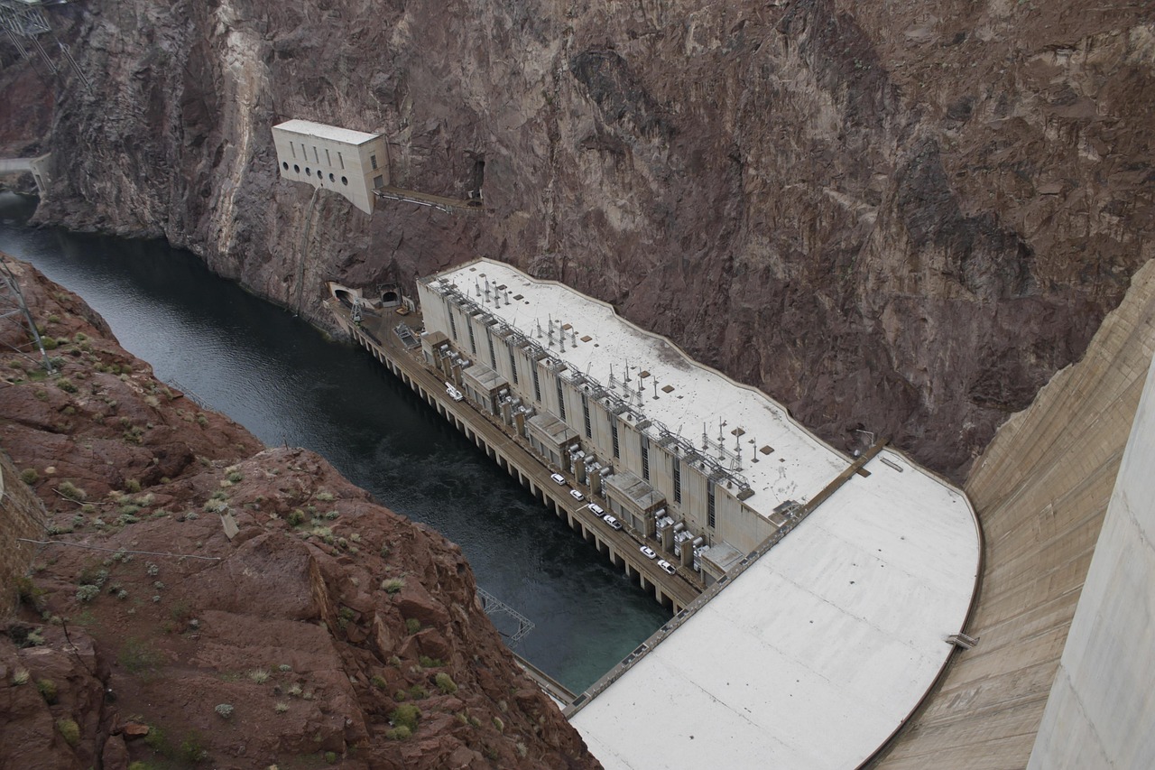柳州房屋维修防水补漏电话，柳州房屋维修防水补漏电话号码