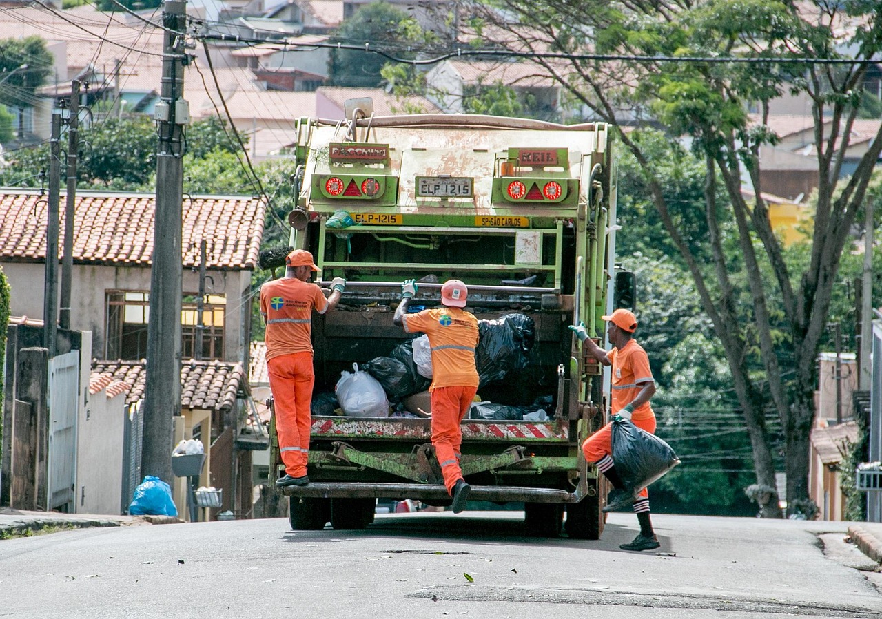 楼顶隔热层建筑垃圾怎么清理好，楼顶隔热层建筑垃圾怎么清理好呢
