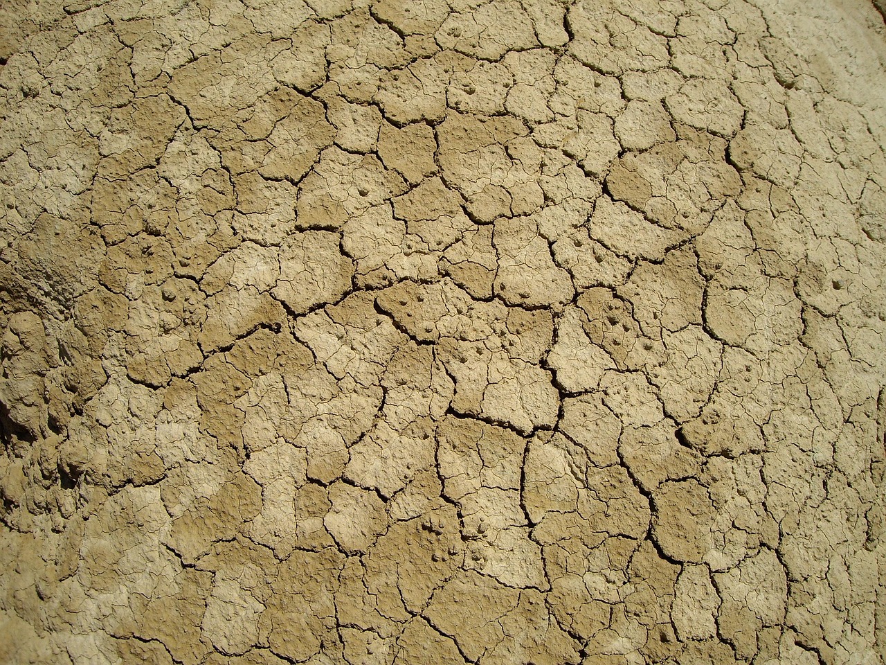 地面地面裂缝修补方法，地面裂缝最佳修补方法